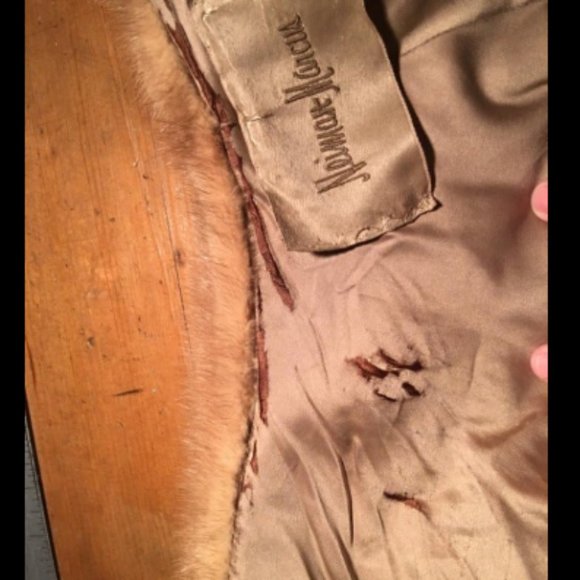 DISCOUNTED/ Mink Wrap and mink belt/Neiman Marcus - Picture 2 of 9